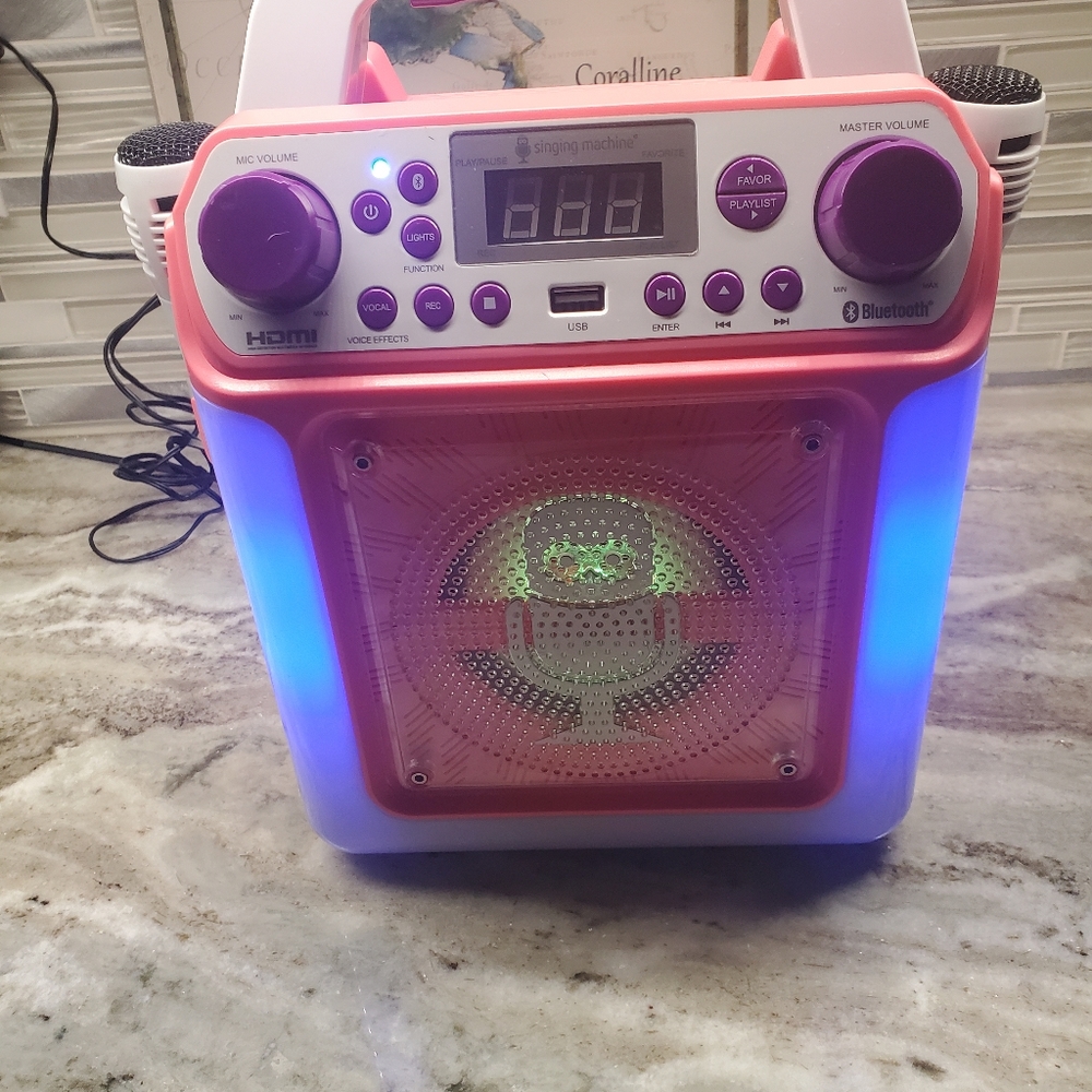 GROOVE BLUETOOTH KARAOKE MACHINE W 2mics